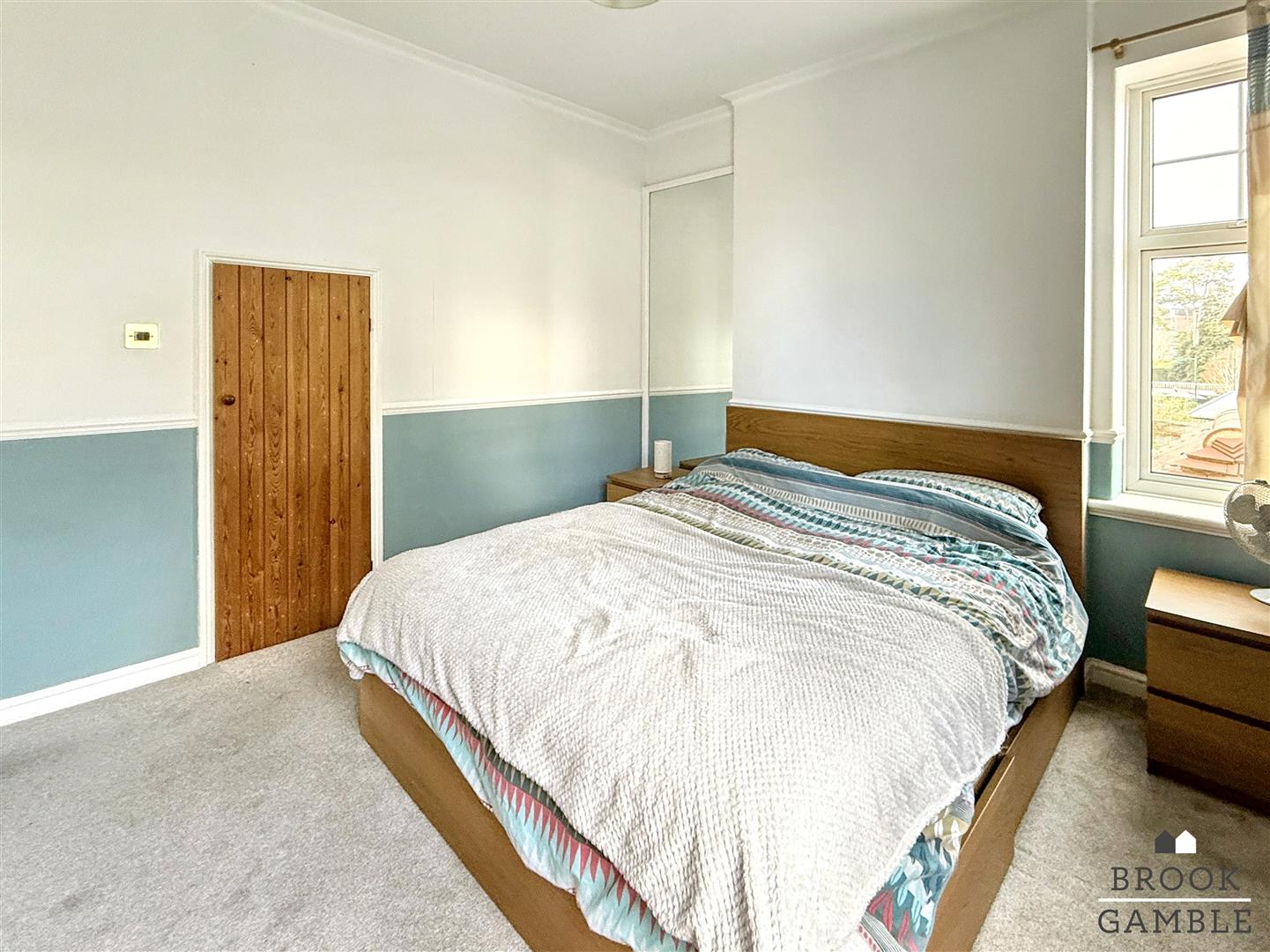 1 Bedroom Apartment. 12 Dittons Road in Eastbourne, East Sussex 7